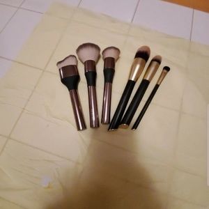 Gold and sliver edition make up brushes